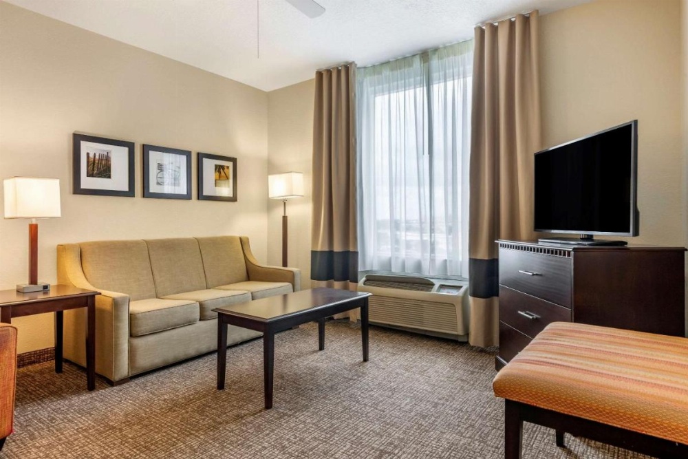 Room image 3